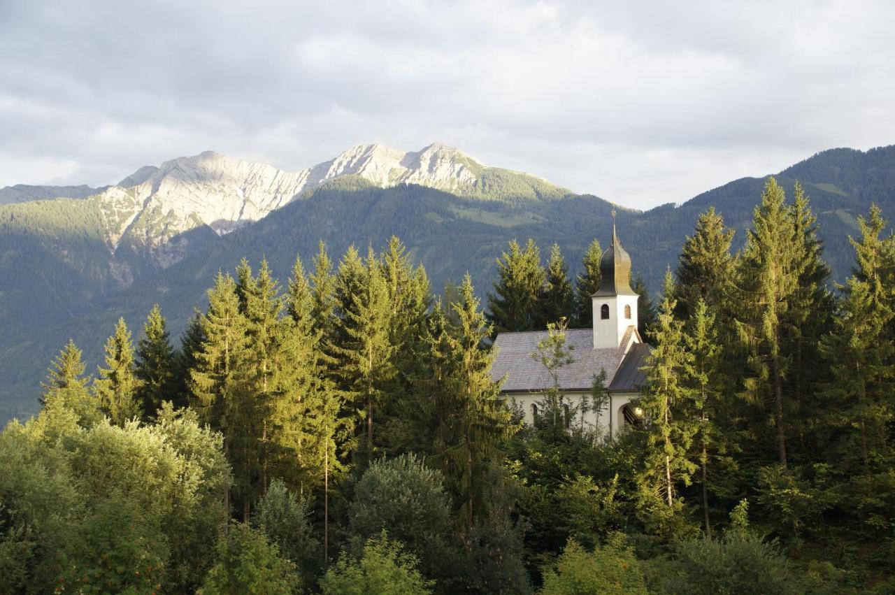 Naturhotel Landhof Irschen Exterior photo